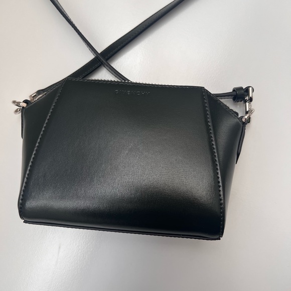 🔥GIVENCHY Nano Antigona Crossbody - Picture 8 of 9
